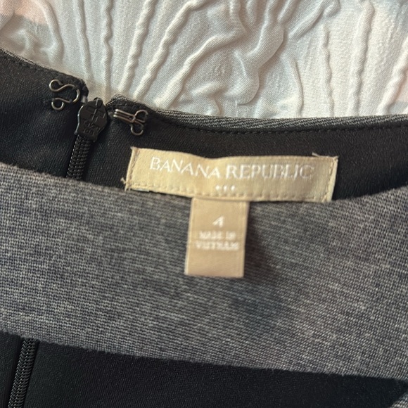 Banana Republic grey bodycon stretch work business casual short sleeve dress 4 - Picture 5 of 9